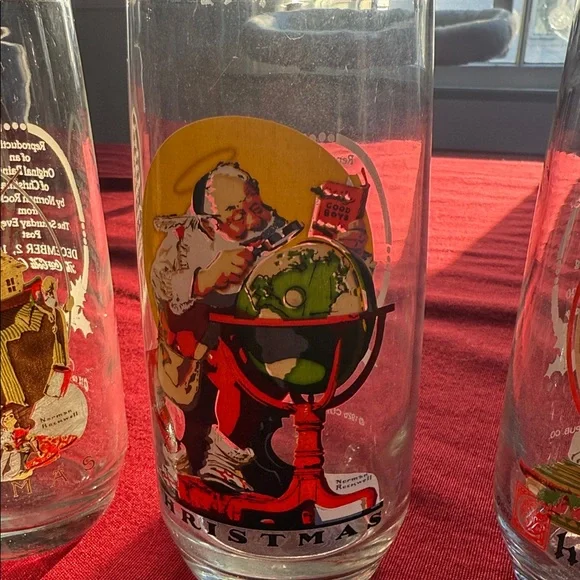 Vintage Christmas by Norman Rockwell Glasses the Coca Cola company Set - Picture 7 of 9